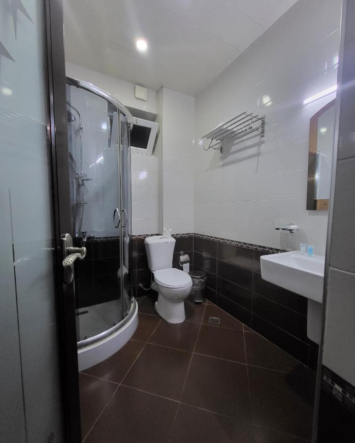 Hotel Elio Batoemi Buitenkant foto