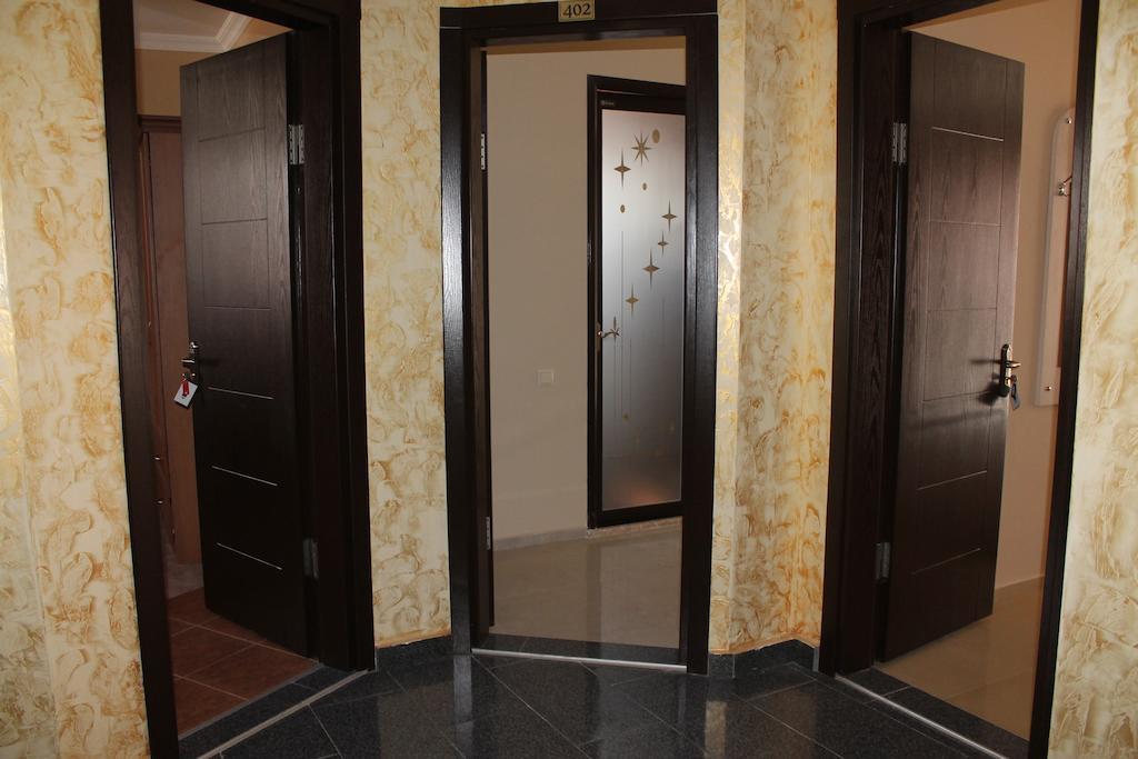 Hotel Elio Batoemi Buitenkant foto